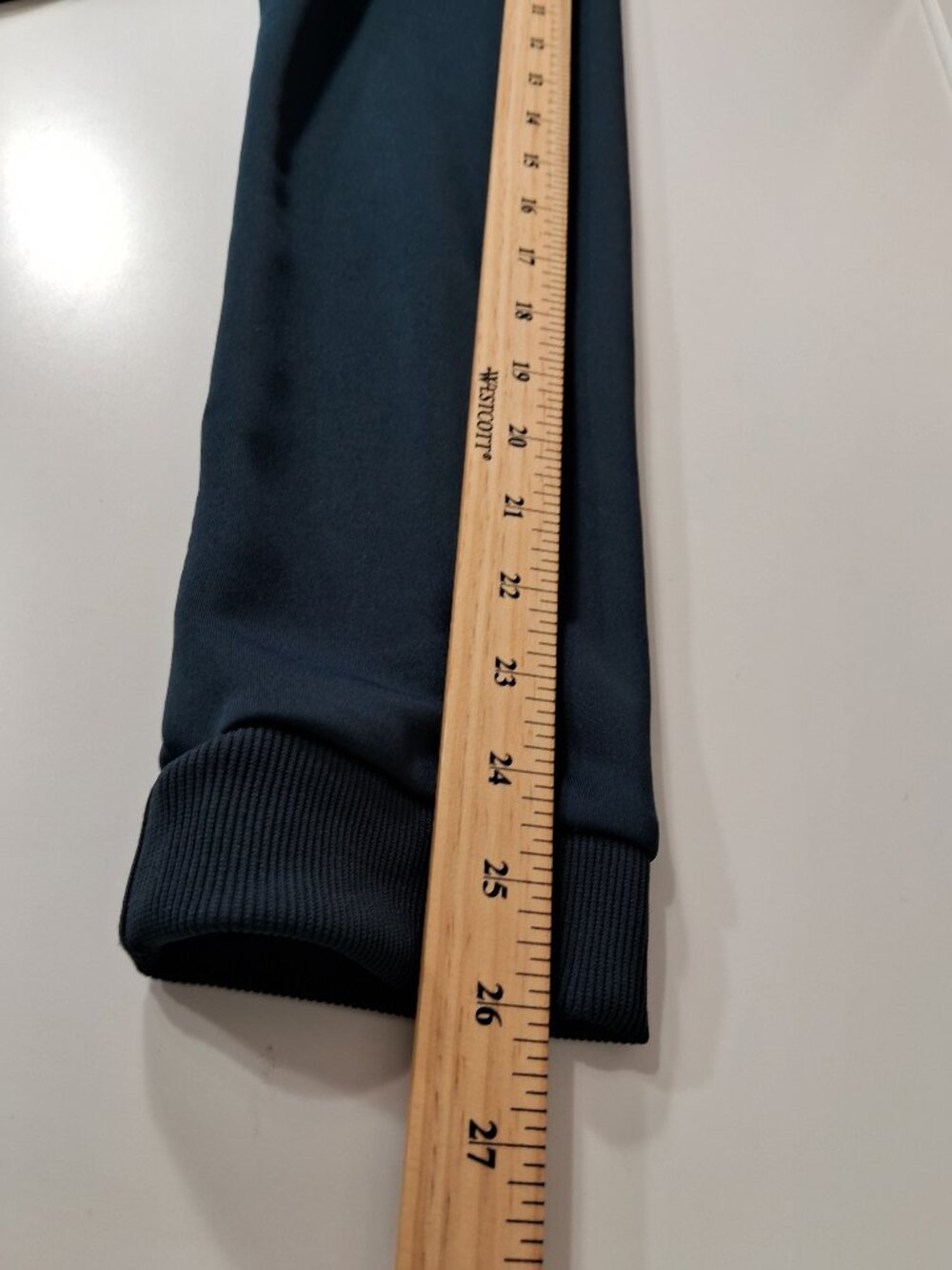 Bench jacket with a dark blue hood - Picture 11 of 13